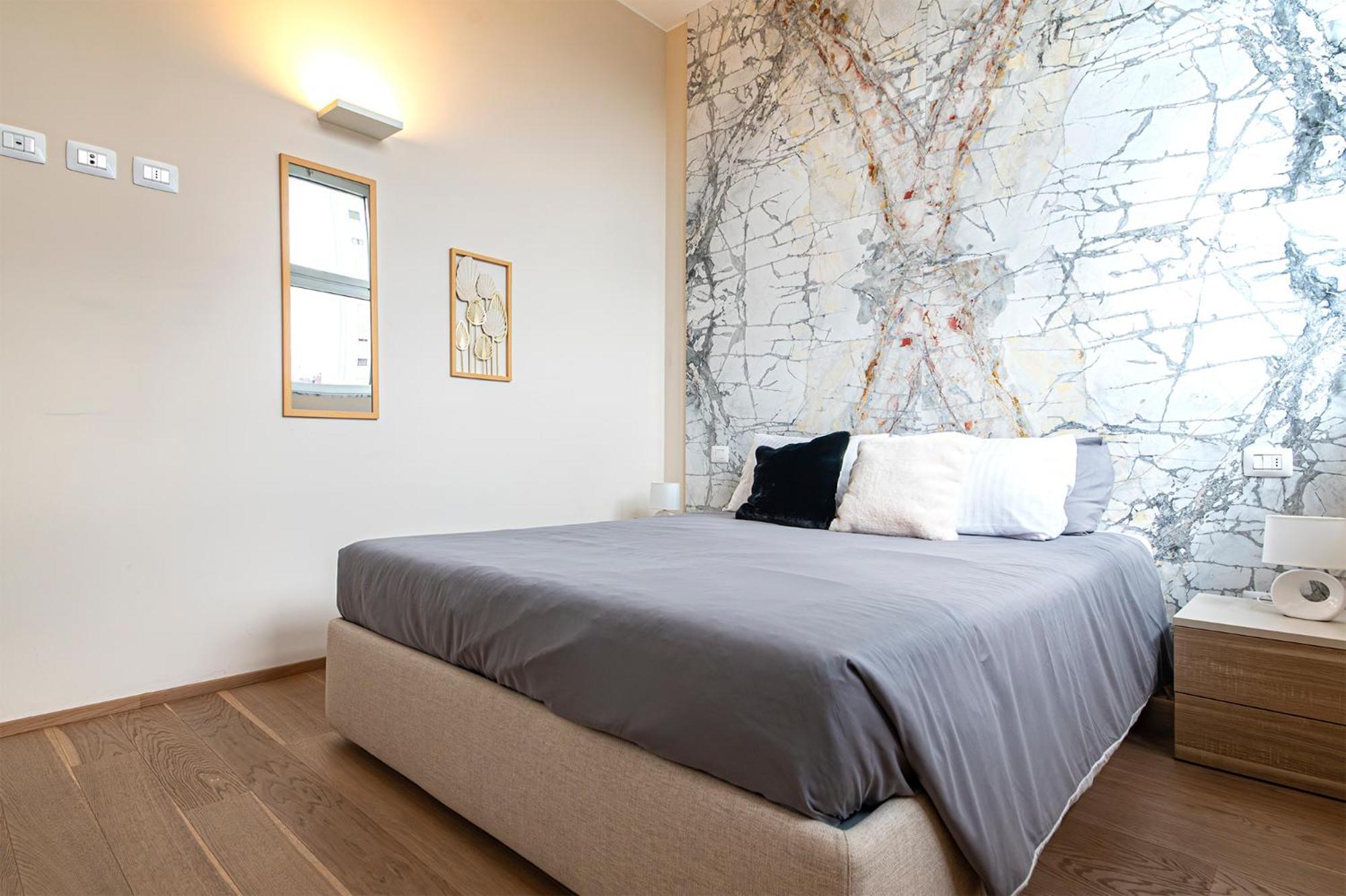 Ideal Rent - Lucini 19 *